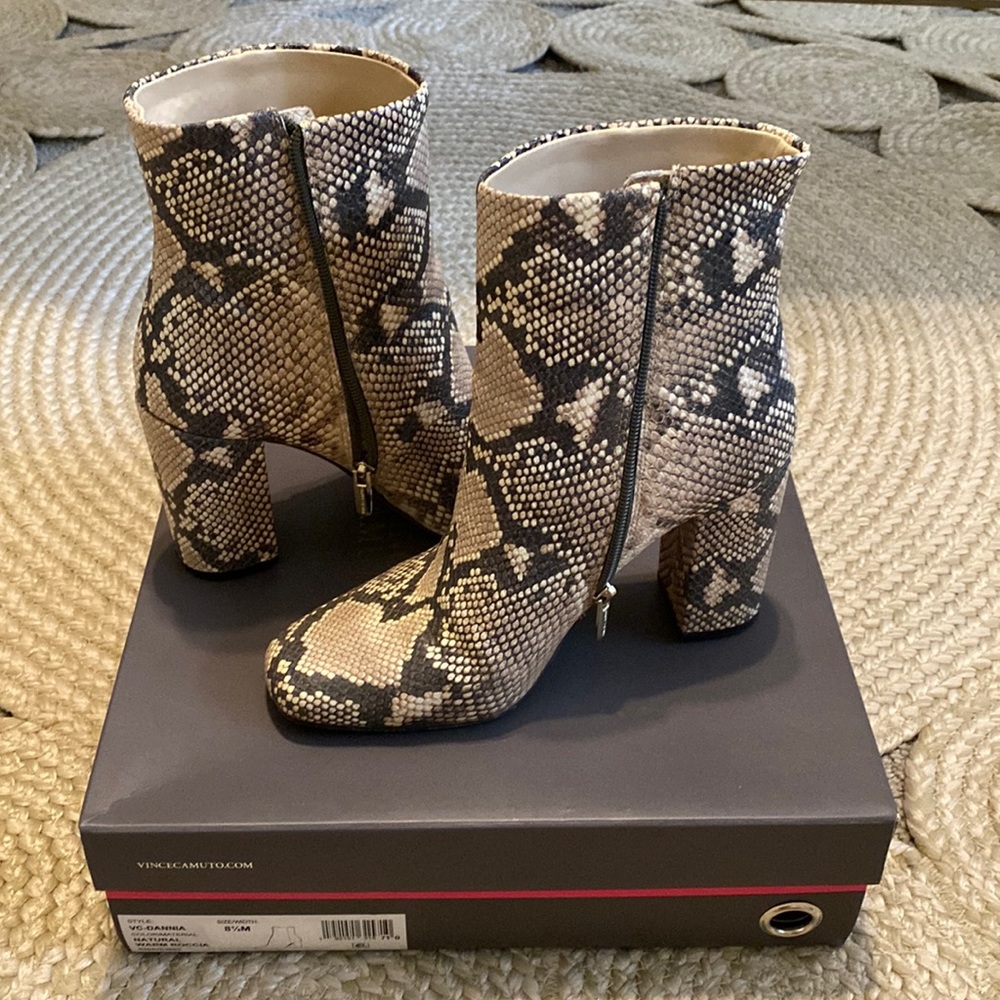 Vince Camuto Dannie ankle boots